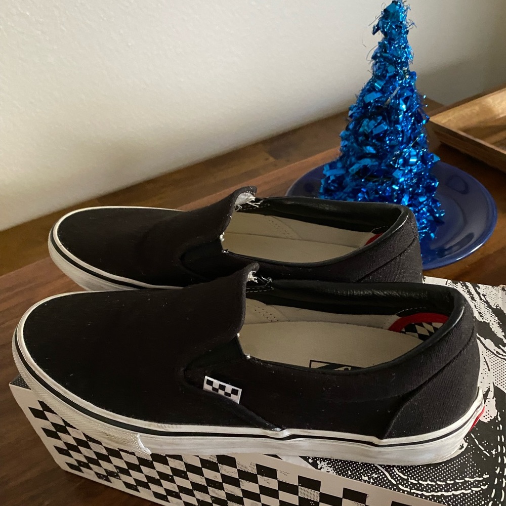 Men’s VANS Black Slip Ons Popcush Duracap Skate    Barely worn EUC like new